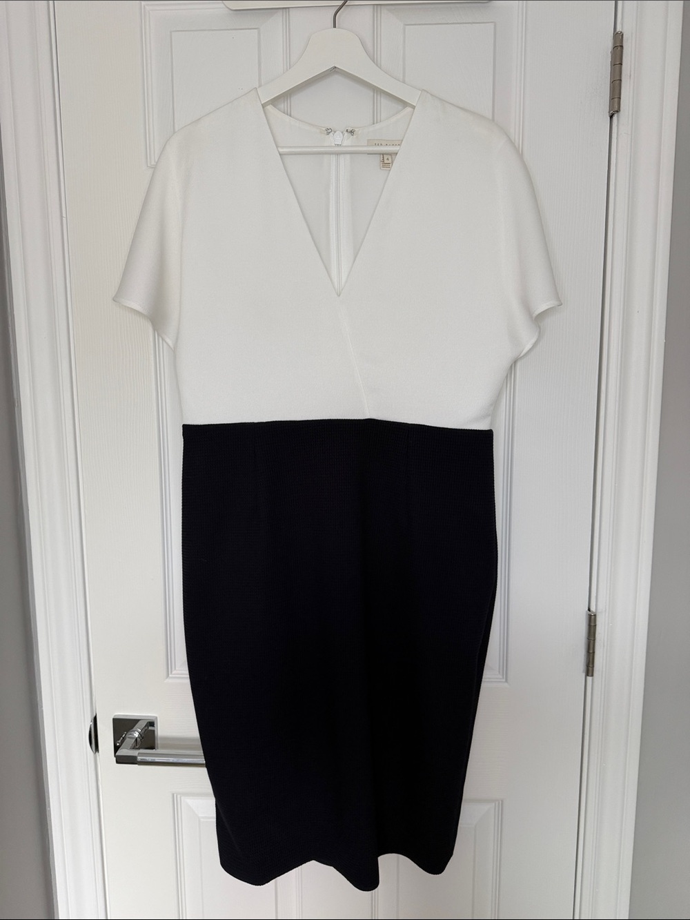 Ted Baker London Two-Tone V-Neck Midi Dress - White & Black